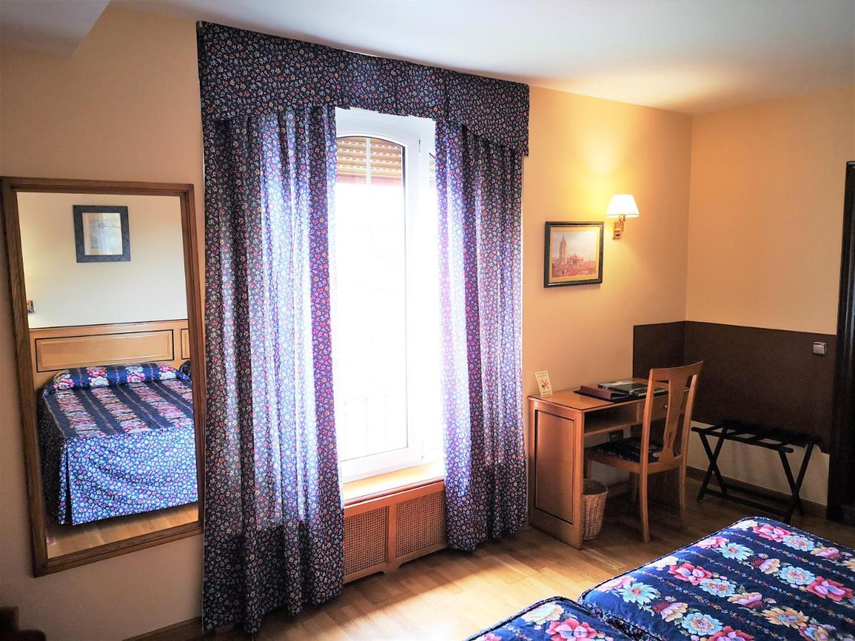 Hotel Y Casona El Carmen ペルロラ エクステリア 写真