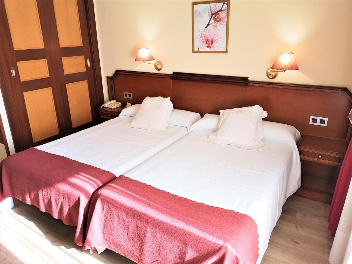 Hotel Y Casona El Carmen ペルロラ エクステリア 写真
