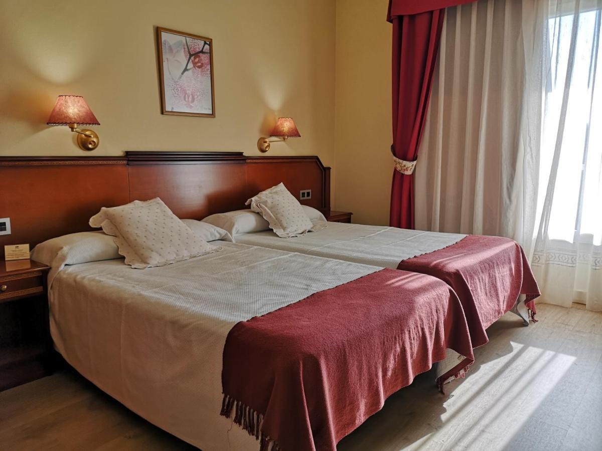 Hotel Y Casona El Carmen ペルロラ エクステリア 写真