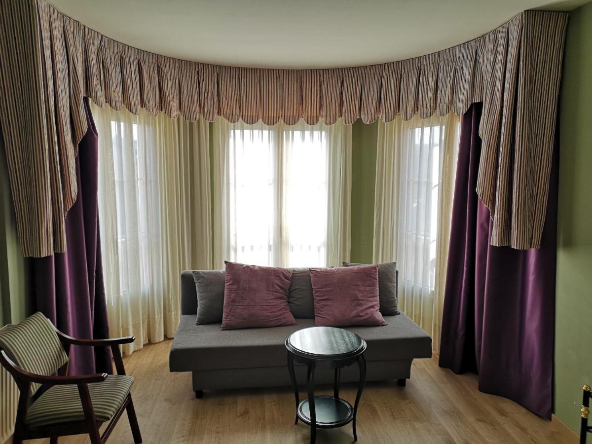 Hotel Y Casona El Carmen ペルロラ エクステリア 写真